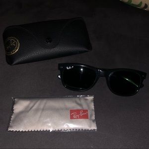 Women’s Ray-Ban Wayfarer Polarized Sunglasses